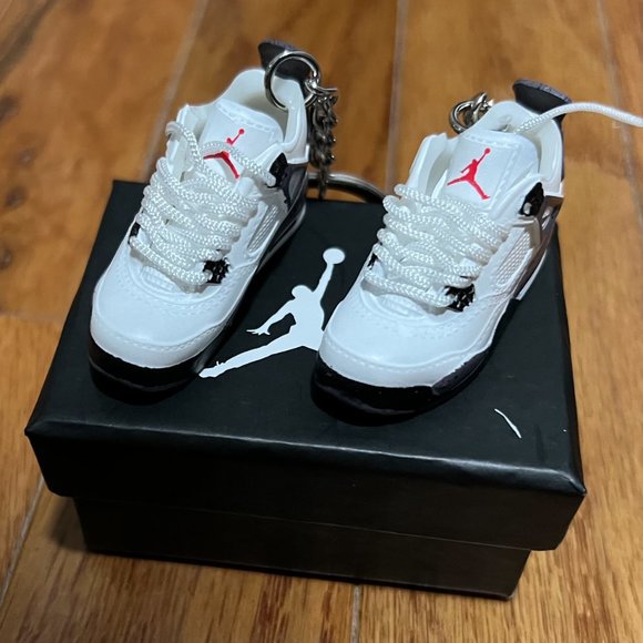 mini nike shoes keychain